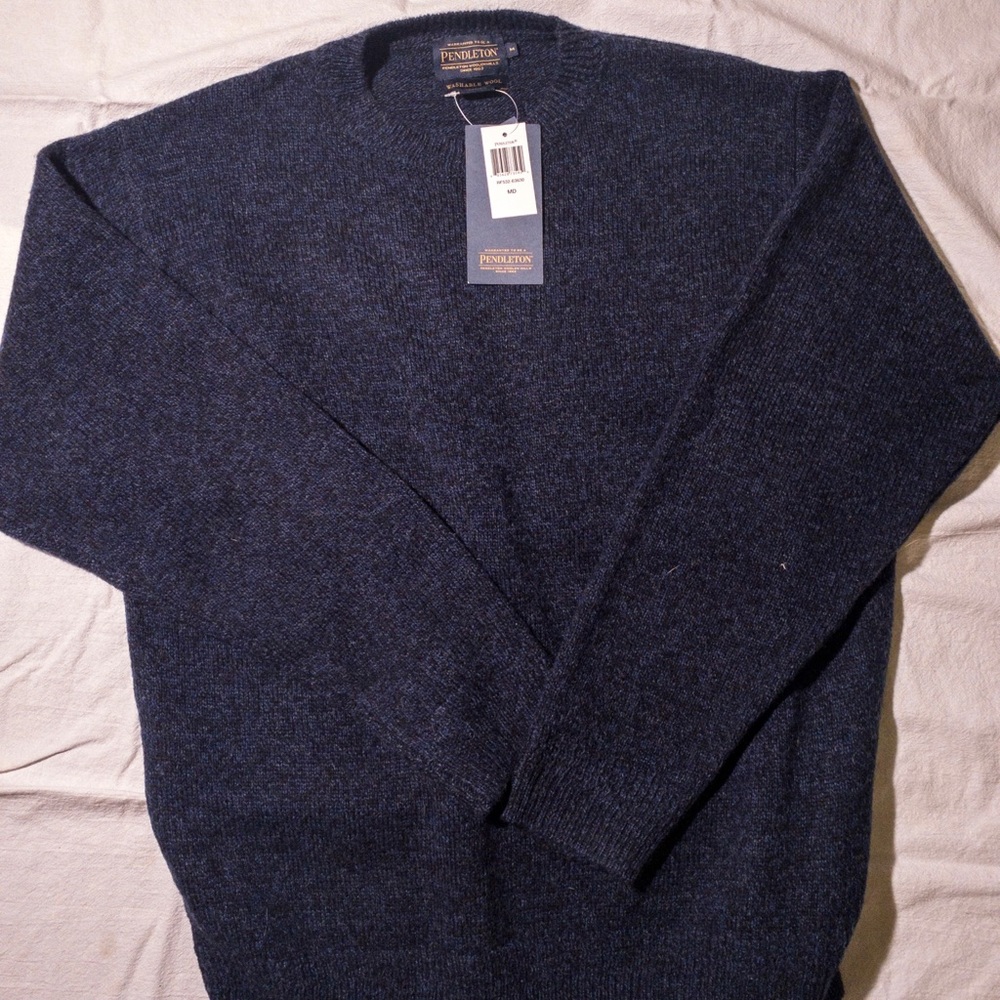 Men’s Pendleton Shetland wool crewneck sweater